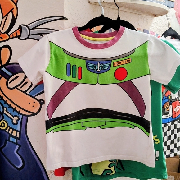 Bundle Of 6 Boys Size 8 Tees NWT NWOT & EUC Toy Story Marvel & MARIO - Picture 2 of 12